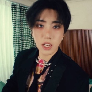 pretty omega
