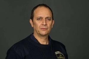 LUIS FRUTOS