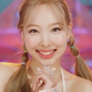 nayeon