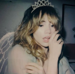 suki waterhouse
