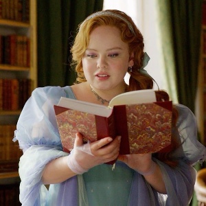 Penelope Featherington | Lady Whistledown (Bridgerton)