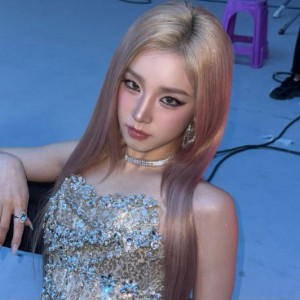 Yuqi - i-dle
