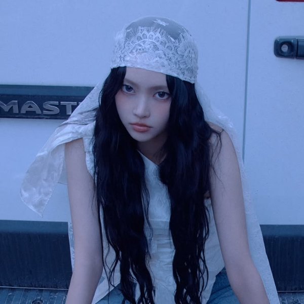 Yunah - Illit
