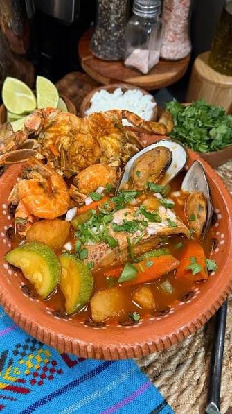Caldo de mariscos