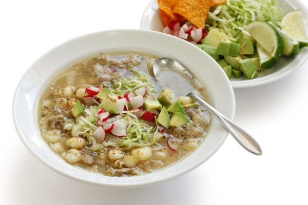 Pozole blanco
