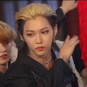 Long blonde/black hair