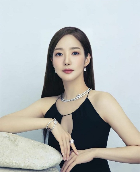 Park Min-young
