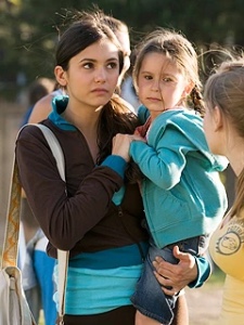 Mia and Isabella