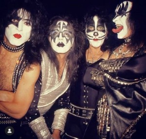 kiss
