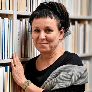 olga tokarczuk, profesor andrews w warszawie