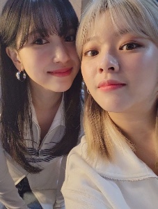 jeongmi ( jeongyeon mina)