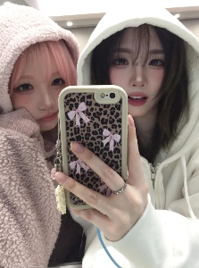 mochiz ( chaewon hayeon)