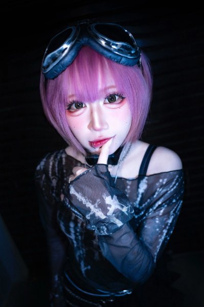 Luna AKIRA-KURO