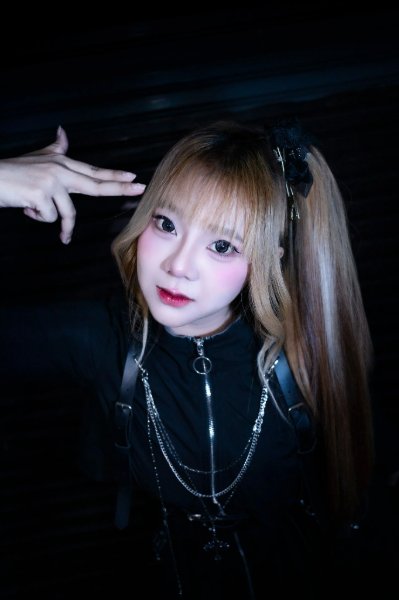 Anzu AKIRA-KURO