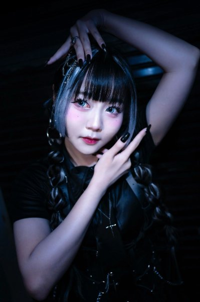 Benz AKIRA-KURO