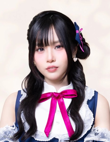 L BNK48