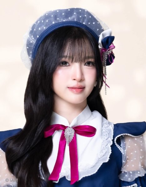 Praew BNK48