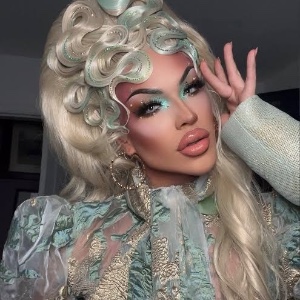 Ariel Versace (S11)