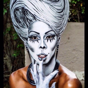 Nina Bo’nina Brown (S9)