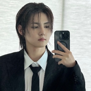Seungmo (Ampers&one)