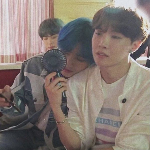 Boy Whit Luv Bangtan 💣