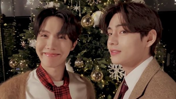 Dynamite Christmas ☃️