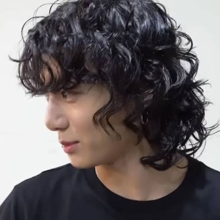 curly bob