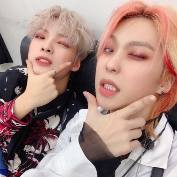 Shin & Junseong