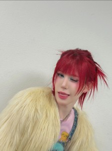 Red hair with bangs!!