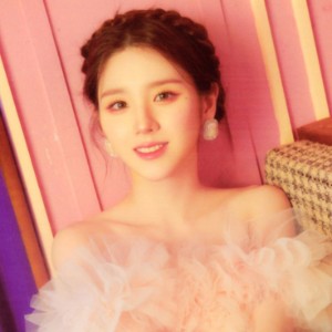 heejin (loona/artms)