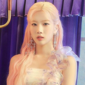 kim lip (loona/artms)