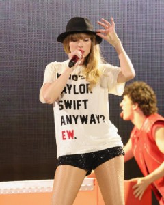 WHO'S TAYLOR SWIFT ANYWAY EW