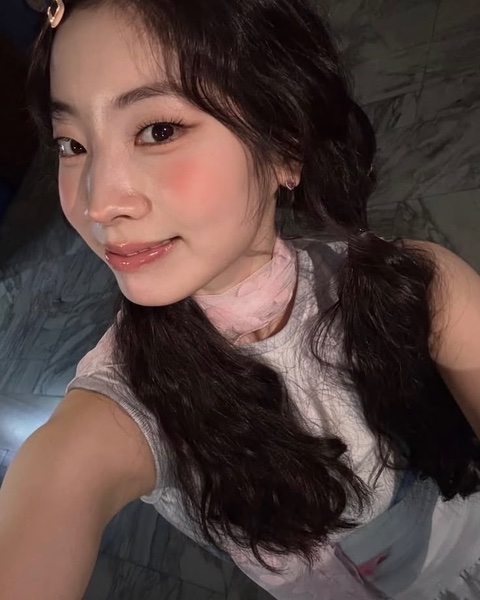 dahyun - twice