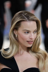 margot robbie