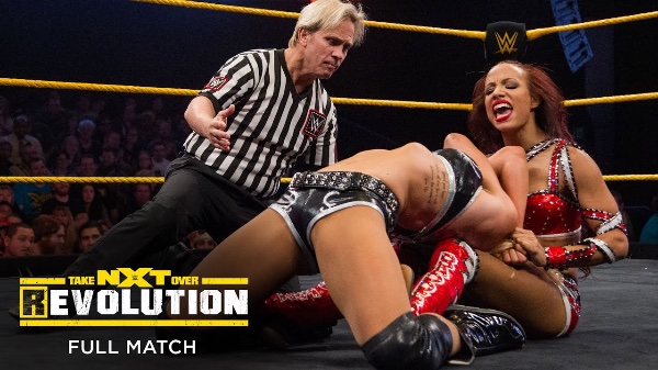 Charlotte vs Sasha Banks (R-Evolution)