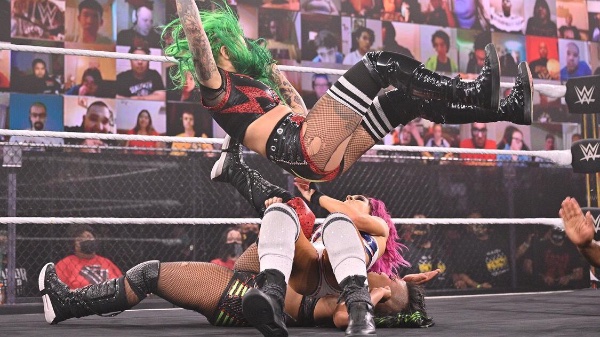 Dakota Kai & Raquel Gonzalez vs Ember Moon & Shotzi Blackheart (Vengeance Day)