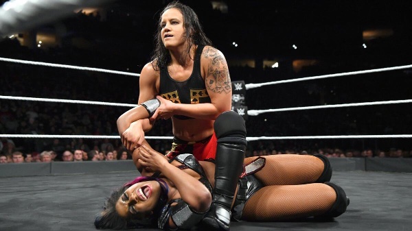 Ember Moon vs Shayna Baszler (Philadelphia)