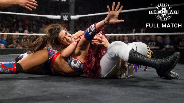 Sasha Banks vs Bayley (Brooklyn)