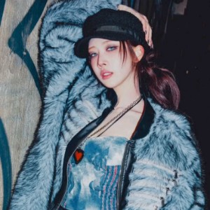 kim lip (loona/artms)