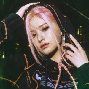 yiren (ex-everglow)