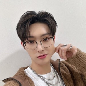 brown middle part (2021)