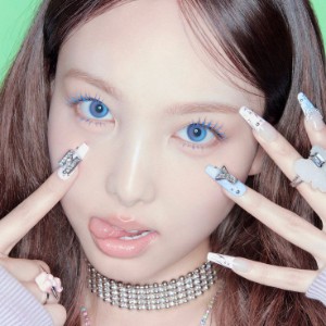 battitude - twice (nayeon, jeongyeon, momo, mina)