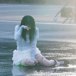 Only cry in the rain by Chuu