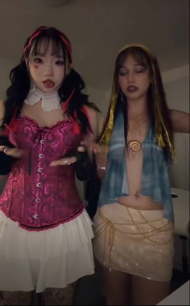 Draculara and Cleo