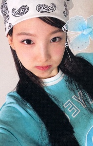 90’s nayeon
