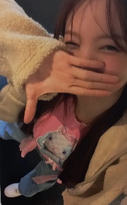 bunny shirt nayeon
