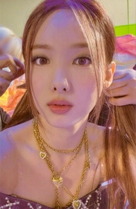 pig tails nayeon