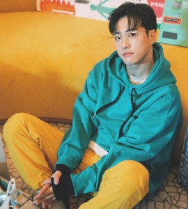 UNB Feeldog