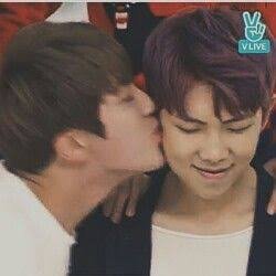 kiss <3