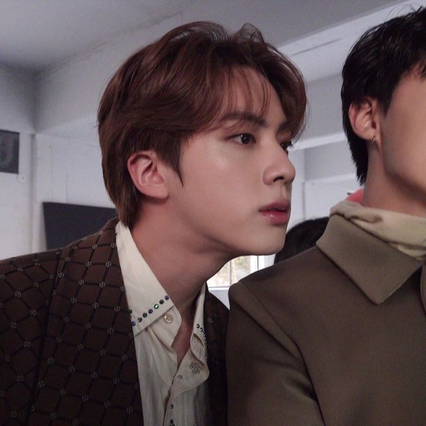 brown hair jin